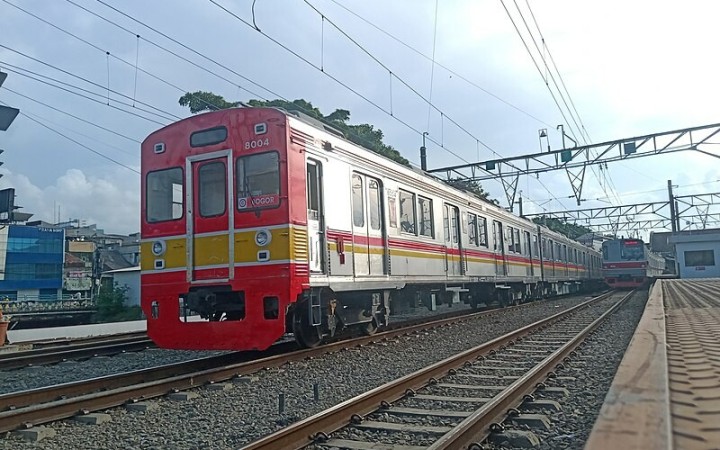 "Sejak 2016 kita telah mengembangkan Stasiun Manggarai sebagai salah satu stasiun sentral di Jakarta, termasuk menjadi bagian dari proyek double track Manggarai-Cikarang dengan penambahan jumlah jalur dari semula tujuh jalur menjadi 14 jalur," kata Presiden Joko Widodo (Jokowi) di Stasiun Manggarai, Jakarta pada Senin (26/12/2022).