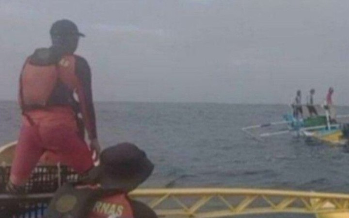Tim pencarian nelayan hilang di Kabupaten Pesisir Barat Provinsi Lampung. (ant)