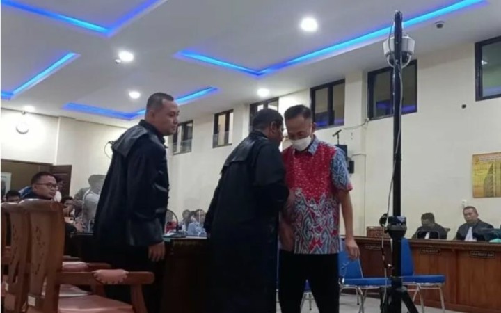 Sidang putusan Andi Desfiandi terkait suap mantan Rektor Unila Karomani. Bandarlampung, Rabu, (18/1/2023). (ant)