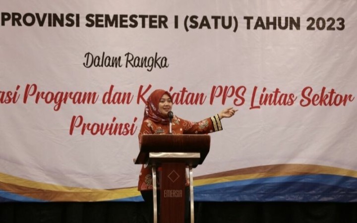 Wakil Gubernur Lampung Chusnunia Chalim saat menghadiri rapat koordinasi penanganan stunting di Provinsi Lampung. (ant)