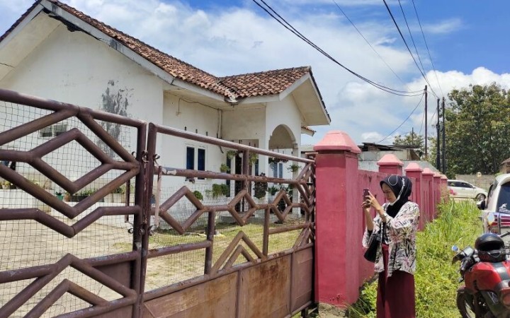 Lokasi Gereja Kristen Kemah Daud (GKKD) di Jalan Soekarno Hatta Gang Anggrek RT 12 Kelurahan Rajabasa dipakai sebagai tempat peribatan belum berizin. Bandarlampung, Senin, (20/2/2022). (ant)