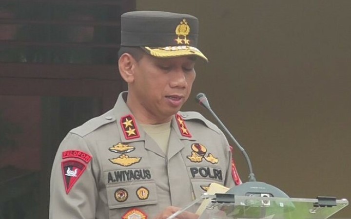 Kepala Kepolisian Daerah Lampung Irjen Polisi Akhmad Wiyagus saat memberikan sambutan pada peresmian Polres Pesisir Barat. (ant)