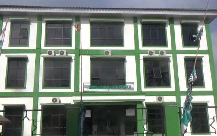 Gedung Lampung Nahdliyin Center (LNC) yang disita oleh Komisi Pemberantasan Korupsi (KPK) terkait perkara kasus suap PMB Unila. Bandarlampung, Selasa, (7/3/2023). (ant)