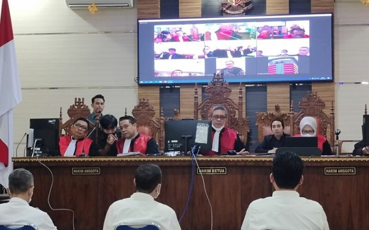 Suasana sidang lanjutan perkara suap penerimaan mahasiswa baru Universitas Lampung secara daring di PN Tanjungkarang, Bandarlampung, Selasa (11/4/2023). (ant)