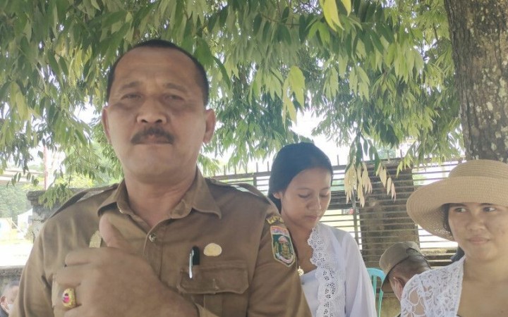 Kepala Kampung Swastika Buana, Lampung Tengah Made Rimbawa Putra saat memberi keterangan. Lampung Tengah, Jumat (5/5/2023). (ant)