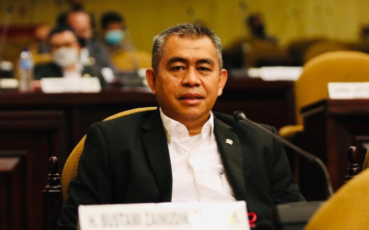 Anggota DPD RI Dapil Lampung, Bustami Zainudin mendorong DPR RI segera menetapkan RUU (foto: Gemapos/Dok.pribadi)
