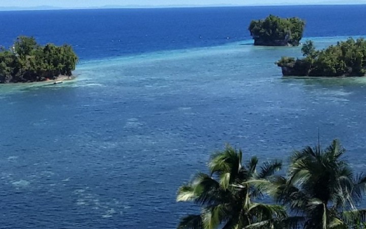 Pantai Raja Tiga di Kampung Adoki Distrik Yendidori Kabupaten Biak Numfor, Papua salah destinasi wisata alam pantai (foto: gemapos/ antara)