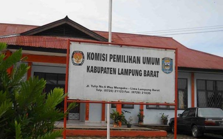KPU Lampung Barat akan lantik 6.874 Kelompok Penyelenggara Pemungutan Suara ( KPPS ) pada Kamis, 25 Januari 2024. (foto:beritalampung)