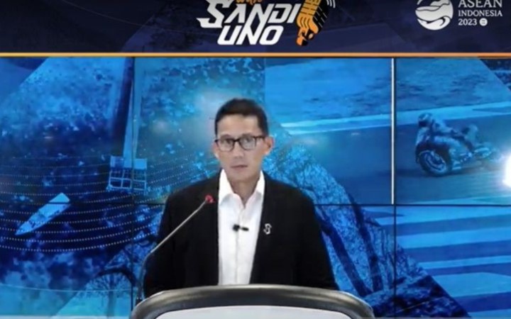 Menparekraf Sandiaga dalam The Weekly Brief with Sandi Uno yang dipantau secara daring di Jakarta, Senin (12/6/2023)