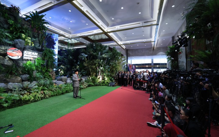 Menteri Pertahanan Prabowo Subianto saat memberikan oemaparannya dalam acara ADMM plus 2023 yang digelar di Jakarta Convention Center (JCC), Jakarta, Kamis (16/11/2023). (gemapos)