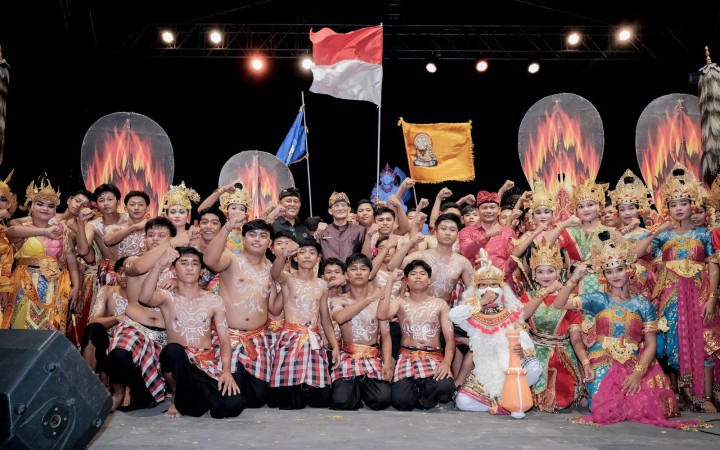 Menparekraf Sandiaga Uno membuka Pemuteran Bay Festival 2023 di Buleleng, Bali, Kamis (16/11/2023). (foto: gemabali/kemenparekraf)