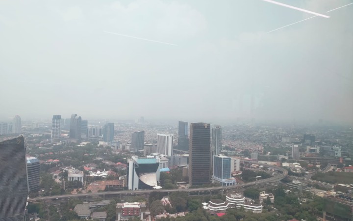 Kualitas Udara DKI Jakarta Tidak Sehat Pada Jumat Pagi (foto: gemapos/DA)
