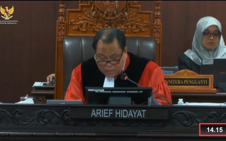 tangkapan Layar - Hakim Mahkamah Konstitusi (MK) Arief Hidayat. (gemapos/Youtube Mahkamah Konstitusi)