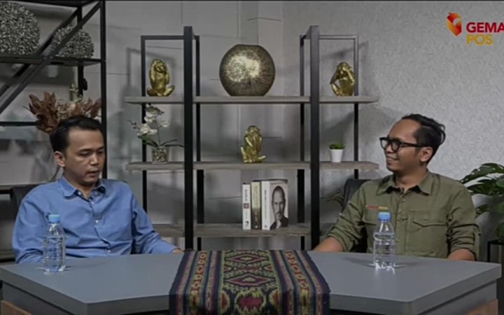 Tangkap layar - Politisi muda dari Partai Solidaritas Indonesia (PSI) Benidiktus Papa (kiri) dalam Podcast di YouTube GEMA POS yang tayang Senin (27/11/2023). (foto:gemapos)