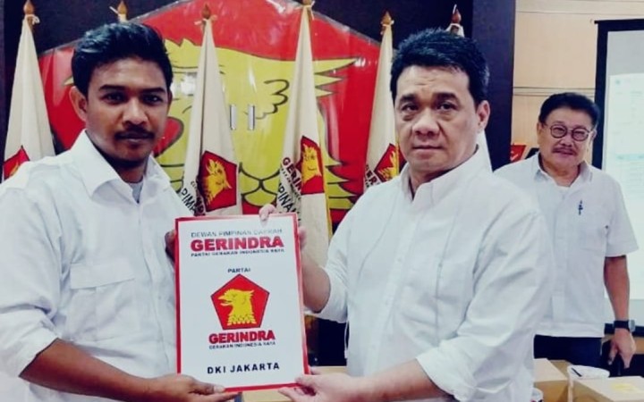 Ketua Dewan Pimpinan Daerah (DPD) Partai Gerindra di DKI Jakarta, Ahmad Riza Patria (kanan). (foto:gemapos)