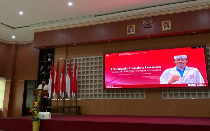 Ketua PD KMHDI Lampung I Nengah Candra Irawan buka acara Masa Penerimaan Anggota Baru (MPAB) ke 24 PC KMHDI Bandar Lampung. (foto:beritalampung)