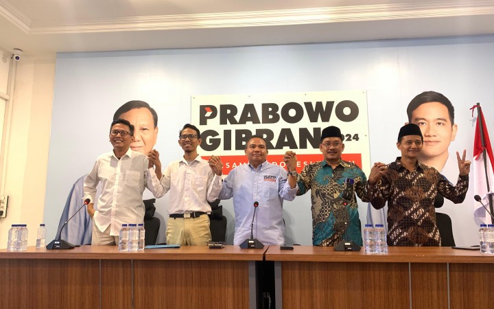 Relawan Turun Tangan yang tergabung dalam Relawan Jenderal Muda 08 saat deklarasi mendukung Prabowo-Gibran pada, Jumat (12/1/2024). (Foto:gemapos/GemaBali)