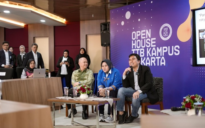 CEO NSEI ParagonCorp & MWA ITB, Salman Subakat menjadi pembicara dalam sesi talkshow Limitless Education di Open House ITB Kampus Jakarta, Kamis (30/5/2024). (gemapos/paragonCorp)