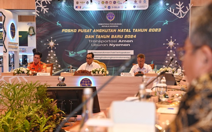 Menteri Perhubungan Budi Karya Sumadi resmi menutup Posko Pusat Angkutan Natal 2023 dan Tahun Baru 2024 di Kantor Pusat Kementerian Perhubungan Jakarta, Kamis (4/1/2024)