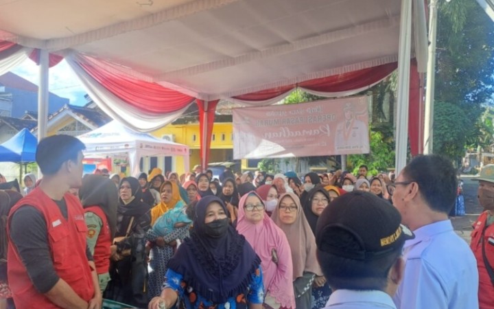 Hari ini Pemkot Bandar Lampung menggelar pasar murah serentak di 20 kecamatan se-Bandar Lampung. (foto:beritalampung)