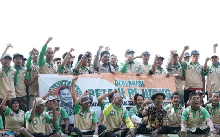 Dokumentasi gabungan kelompok tani, Petani Pejuang Papera, mendeklarasikan dukungannya terhadap Ketua Umum Partai Gerindra Prabowo Subianto. (foto:gemapos/antara/HO-Gerindra)