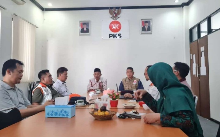 Kader Partai Keadilan Sejahtera (PKS) Provinsi Lampung dorong ketuanya Ahmad Mufti Salim maju dalam Pilgub 2024. (foto:beritalampung)