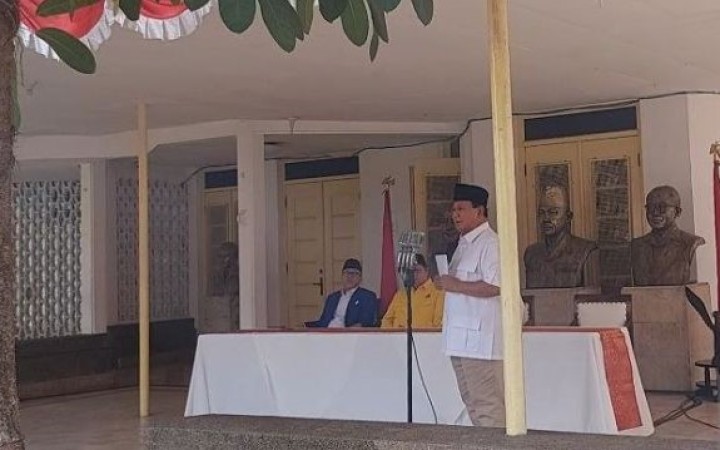 Ketua Umum Partai Gerindra Prabowo Subianto memberikan sambutan dalam acara deklarasi bakal calon presiden di Museum Naskah Proklamasi, Jakarta, Minggu (13/8/2023). (foto:gemapos/antara)