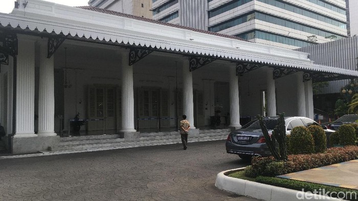 balai kota 2