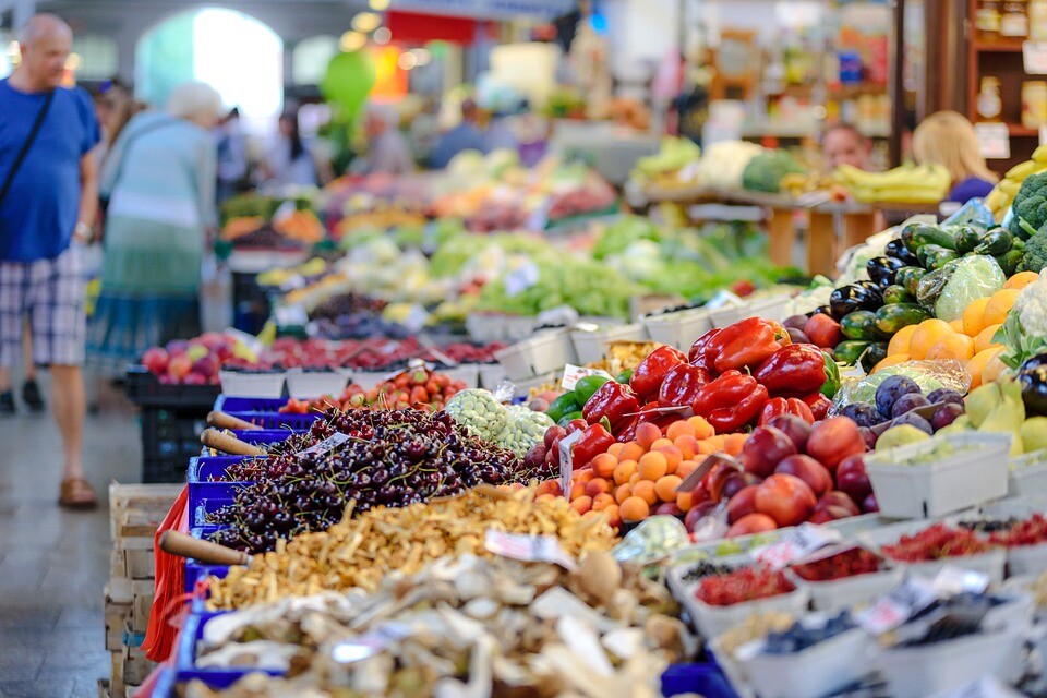 Ilustrasi: Penjual daging di pasar tradisional